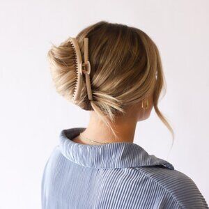 Vibrant Hold Everything Hair Claw - Perfect for Kids, 15 Colors to Choose From